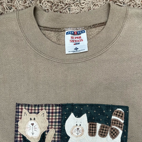 Vintage Embroidered Cat Crewneck, Womens XL, Brown/Tan Patchwork Graphics - Picture 7 of 10
